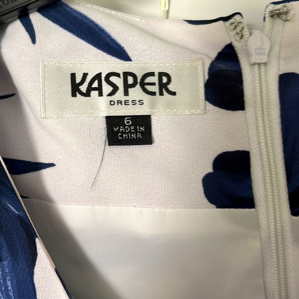Kasper Floral Dress - Picture 3 of 4